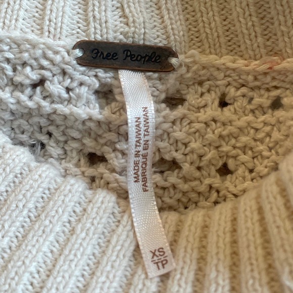 Womens FREE PEOPLE Cream Knit Sweater w/ Balloon Sleeves sz XS - Picture 6 of 6